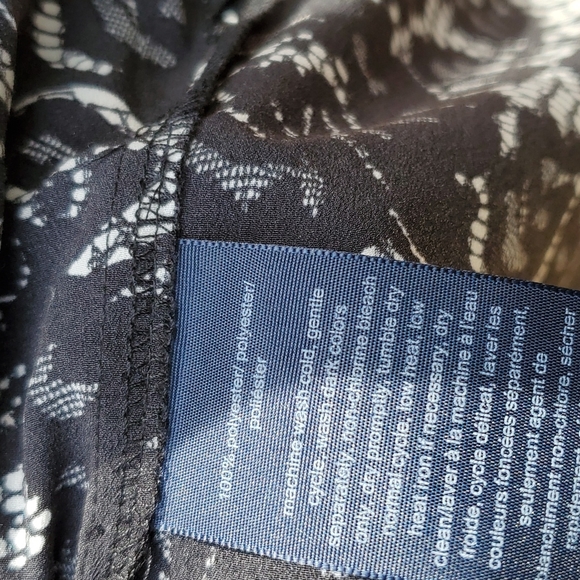 5/$25 - Tommy Hilfiger long sleeve sz. SP - Picture 6 of 7